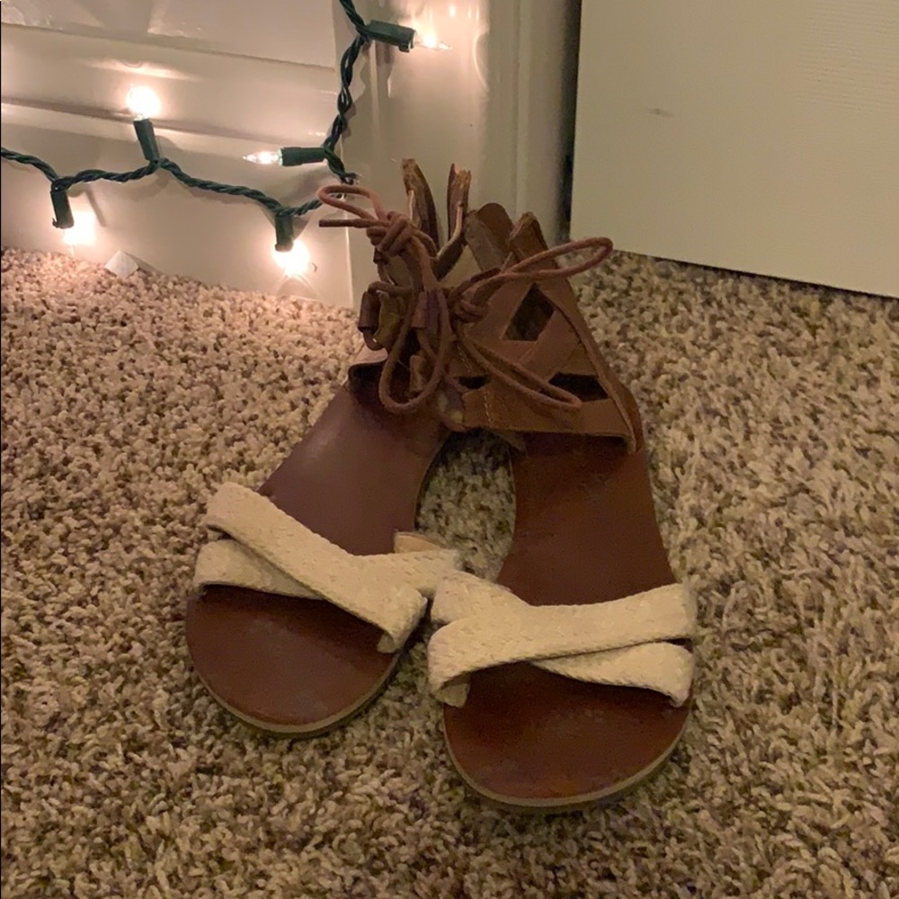 Very cute sandals